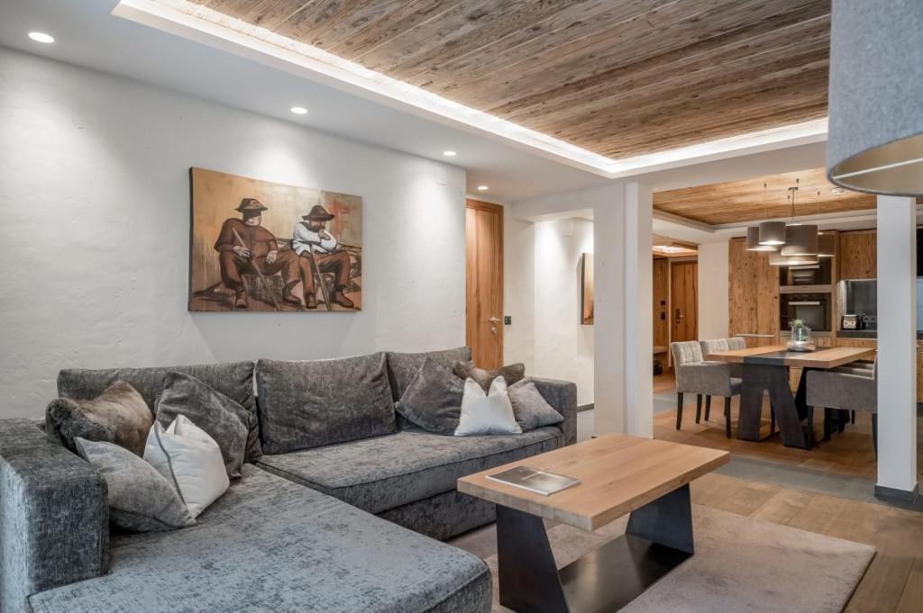 Sport- Und Genusshotel Silvretta ايشجل المظهر الخارجي الصورة