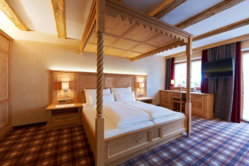Sport- Und Genusshotel Silvretta ايشجل المظهر الخارجي الصورة